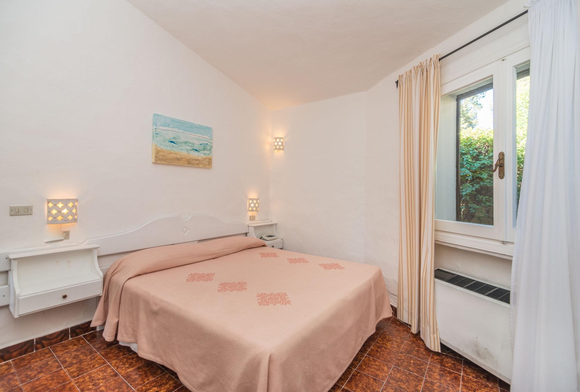 Hotel 3 Botti Бая Сардиния Екстериор снимка