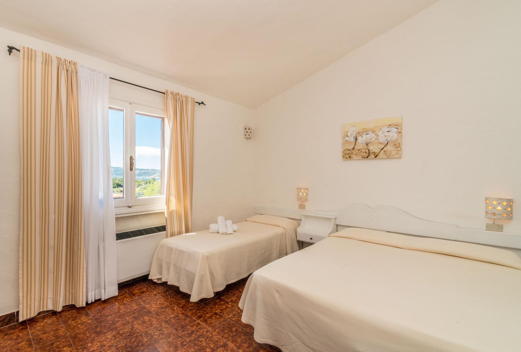 Hotel 3 Botti Бая Сардиния Екстериор снимка