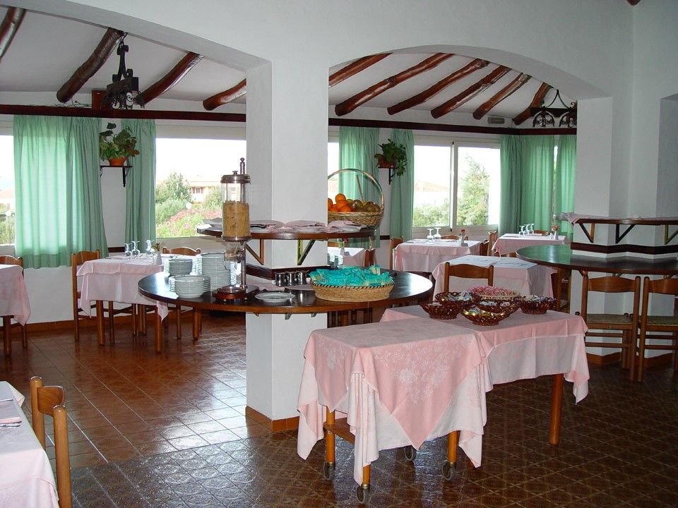 Hotel 3 Botti Бая Сардиния Екстериор снимка