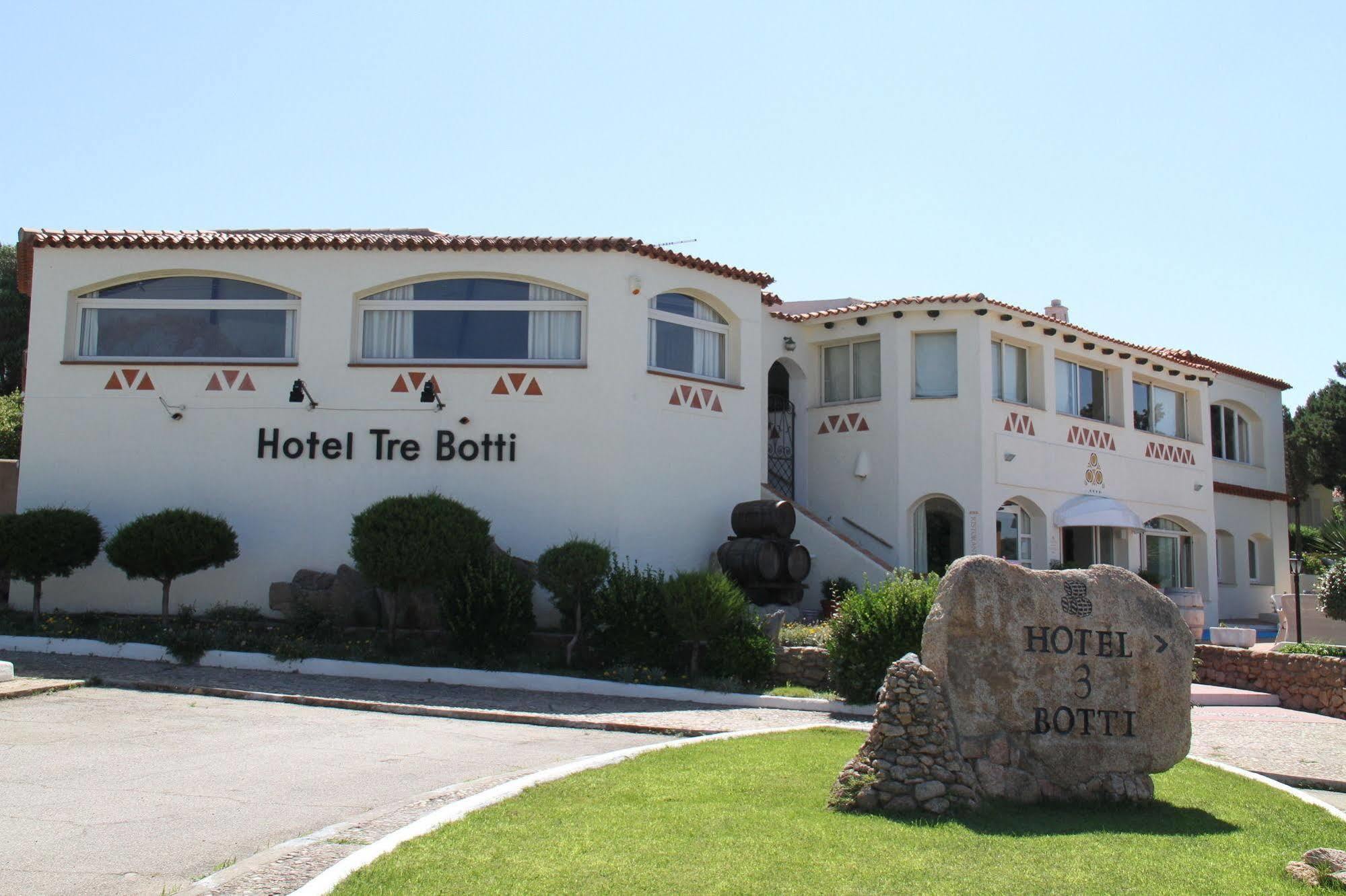 Hotel 3 Botti Бая Сардиния Екстериор снимка