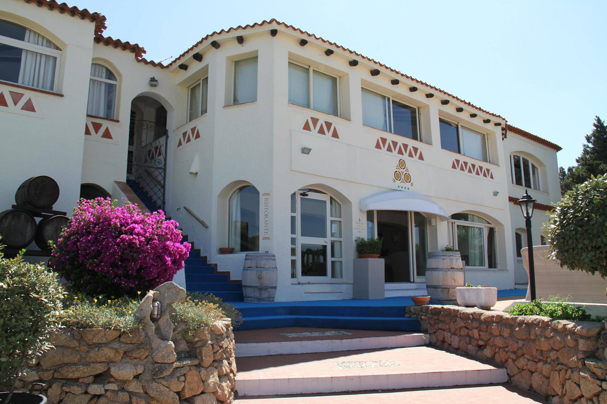 Hotel 3 Botti Бая Сардиния Екстериор снимка