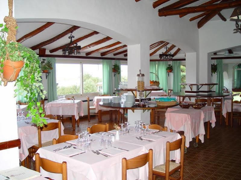 Hotel 3 Botti Бая Сардиния Екстериор снимка