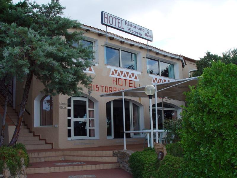 Hotel 3 Botti Бая Сардиния Екстериор снимка